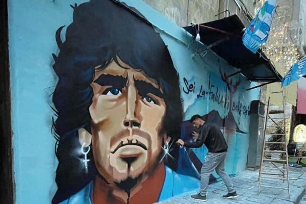 maradona-sanita7D7C3EB8-AF6B-D8EC-5A0F-F151A4E204A7.jpg